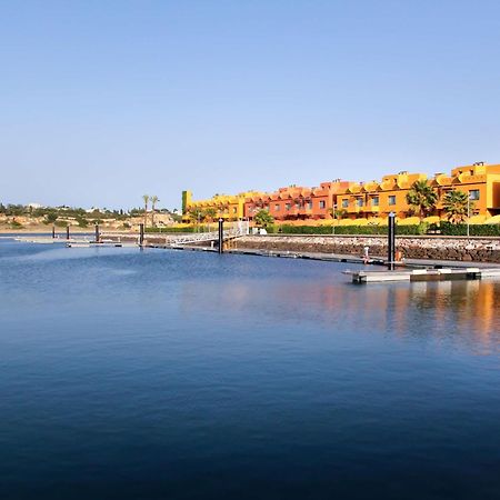 Nh Marina Portimao Resort Bagian luar foto