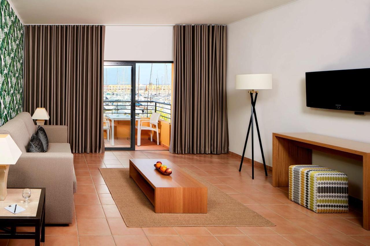 Nh Marina Portimao Resort Bagian luar foto