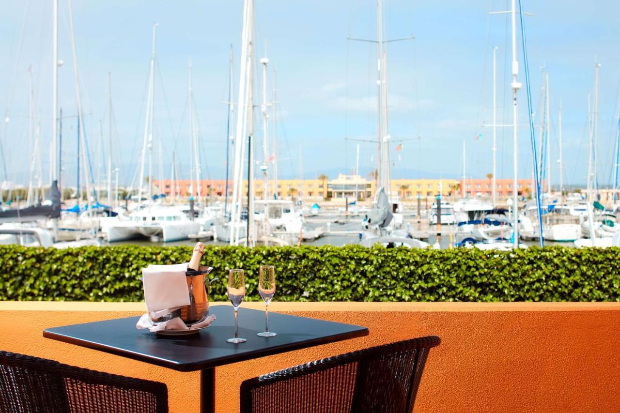 Nh Marina Portimao Resort Bagian luar foto