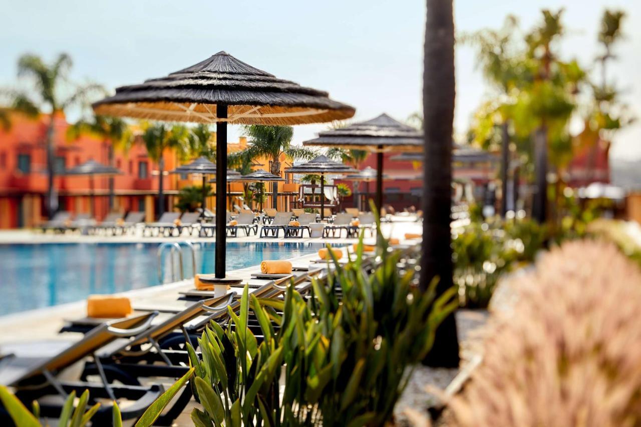 Nh Marina Portimao Resort Bagian luar foto